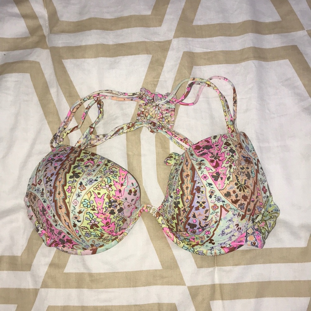 Victoria’s Secret bikini top